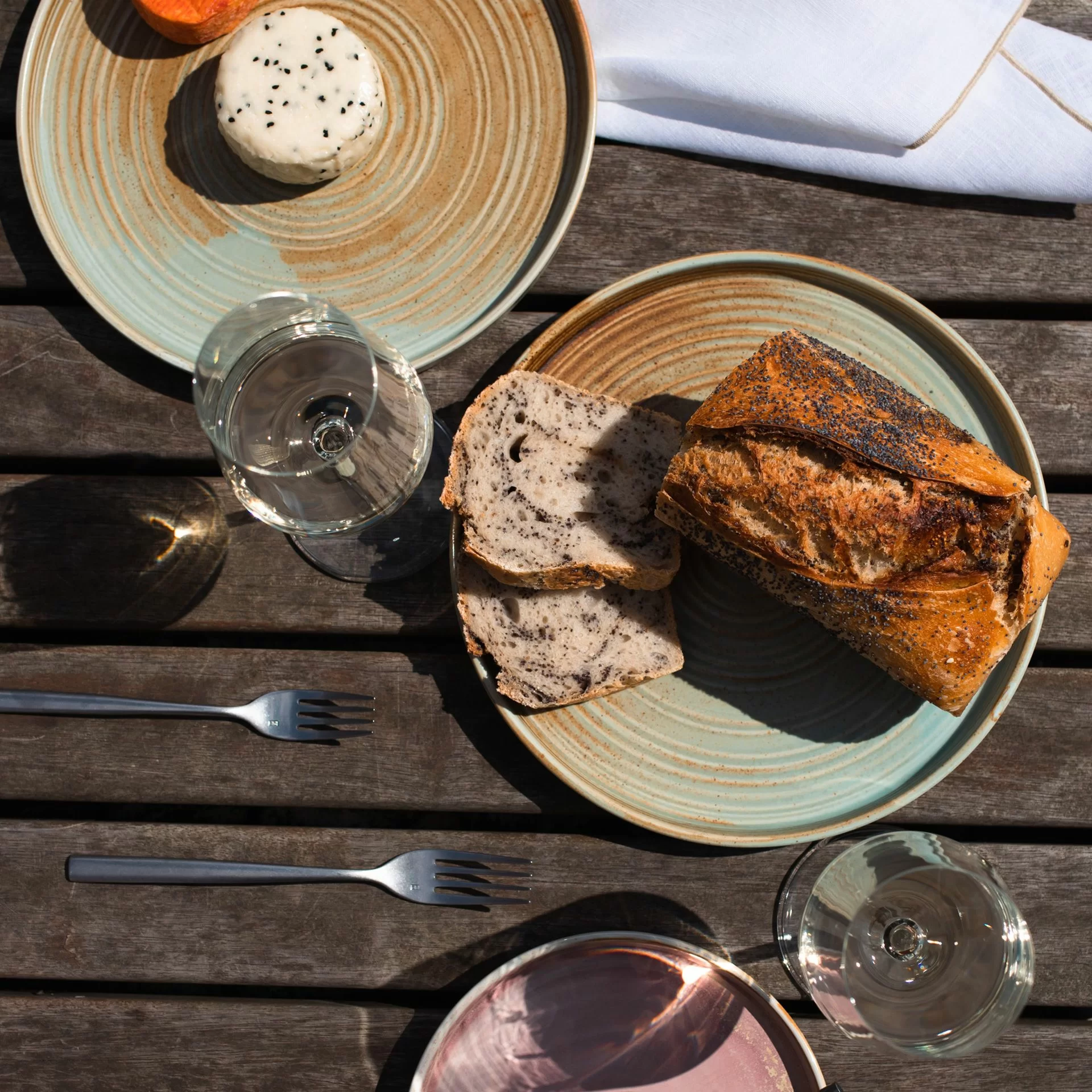 Hogyan válassz porcelán tányérokat, és fejezd ki velük az egyéniségedet?